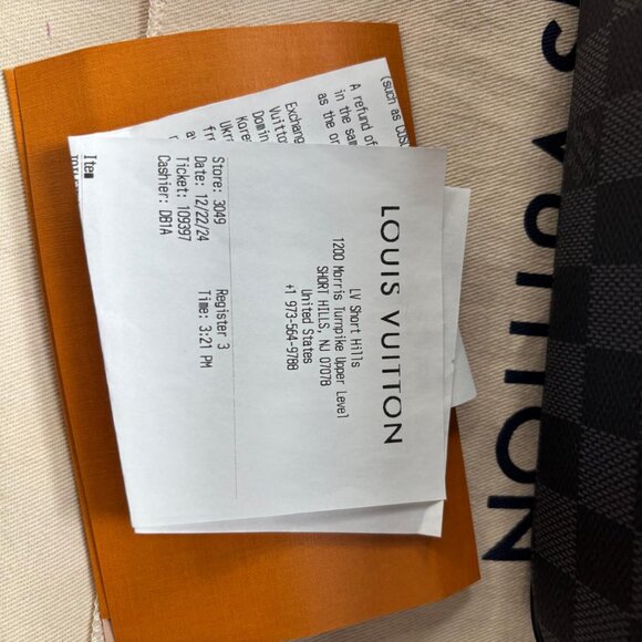 BRAND NEW - LOUIS VUITTON Dopp Kit Toilet Pouch - Picture 10 of 12